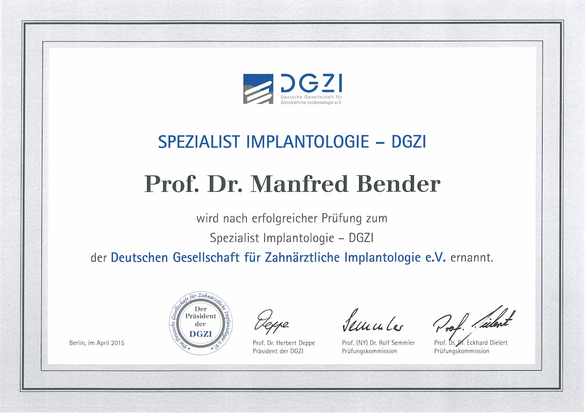 Urkunde: Prof. Dr. Manfred Bender wird zum Spezialisten Implantologie der DGZI ernannt, Berlin, April 2015